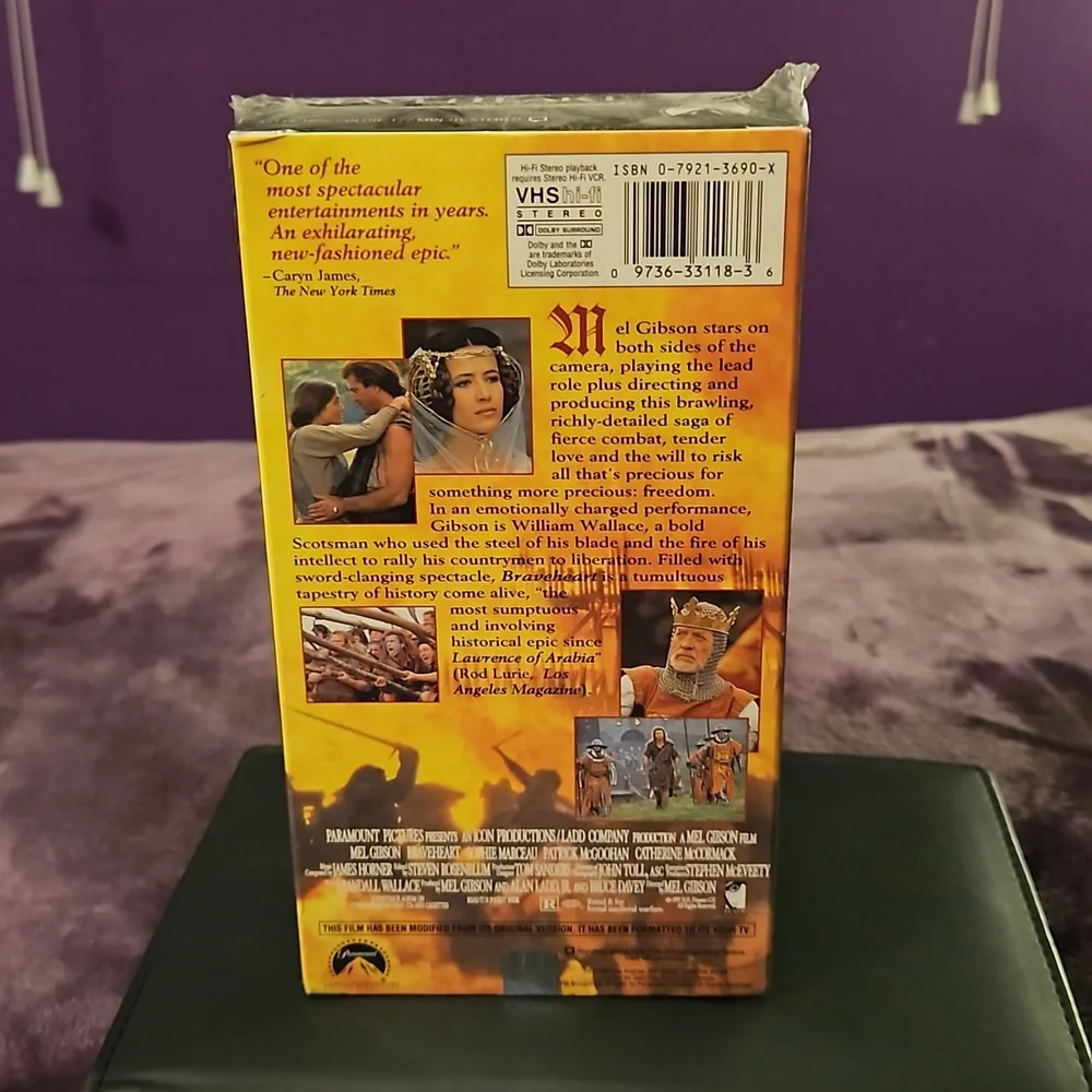 Brand new factory sealed First Production Braveheart VHS!